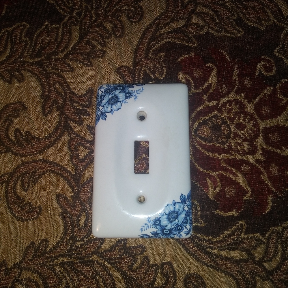 Ceramic Switch Plate